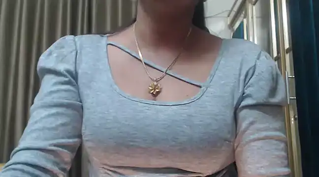 Snapshot of desi-maisa130 chatting on 02/25/25, 05:04 desi-maisa130 online show from 02/25/25, 05:04