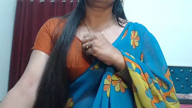 Snapshot of desi-maisa130 chatting on 09/16/25, 04:08 desi-maisa130 online show from 09/16/25, 04:08