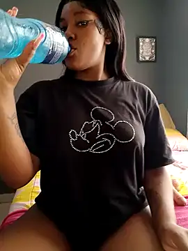 charmainexxx online show from 12/15/24, 02:59