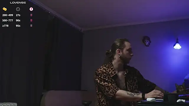 pleasure8869 online show from 12/16/24, 03:30