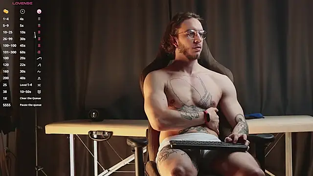 pleasure8869 online show from 02/01/25, 04:14