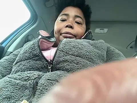 JCCaramelbarbie1 online show from 12/16/24, 05:00