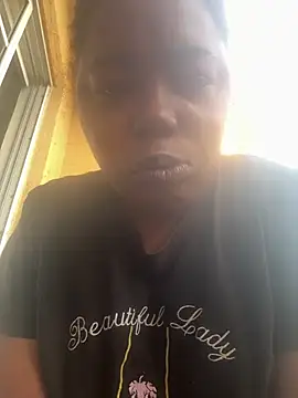 JCCaramelbarbie1 online show from 05/06/26, 11:37
