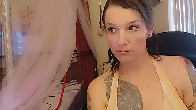 Snapshot of cassiemichellexx chatting on 06/09/26, 01:12 cassiemichellexx online show from 06/09/26, 01:12