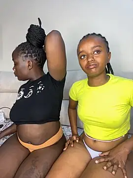 Doublefreaks online show from 10/12/25, 09:58