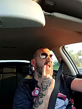 Snapshot of teddy79good chatting on 10/17/25, 03:47 teddy79good online show from 10/17/25, 03:47