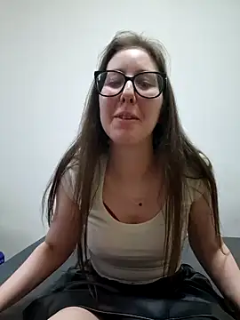 Snapshot of Sarah459 chatting on 01/01/25, 07:43 Sarah459 online show from 01/01/25, 07:43