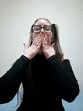 Snapshot of Sarah459 chatting on 11/10/25, 06:29 Sarah459 online show from 11/10/25, 06:29