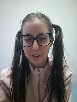 Snapshot of Sarah459 chatting on 11/14/25, 10:51 Sarah459 online show from 11/14/25, 10:51