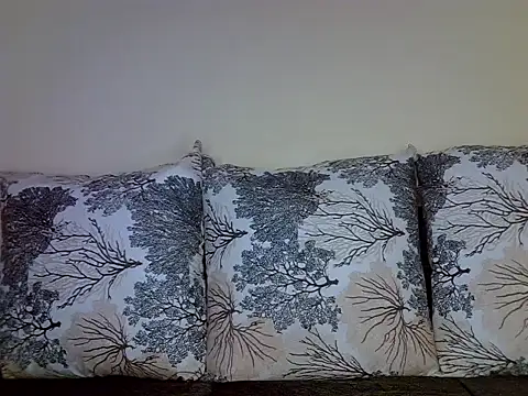 Oliviia  online show from 12/07/24, 05:42