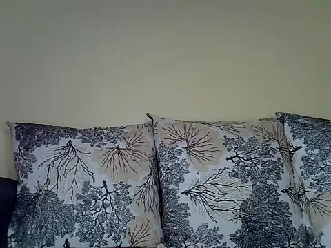 Oliviia  online show from 01/17/25, 09:17