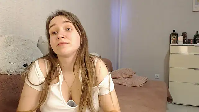 lovely hayley online show from 12/05/24, 09:50