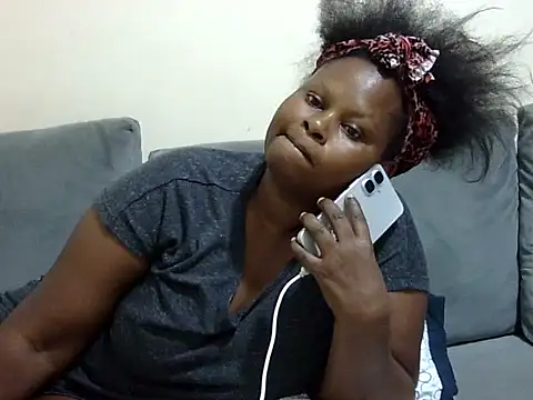 Pretty lilly02 online show from 05/17/26, 01:29