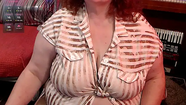 Snapshot of RoseRed69 chatting on 02/24/26, 05:16 RoseRed69 online show from 02/24/26, 05:16