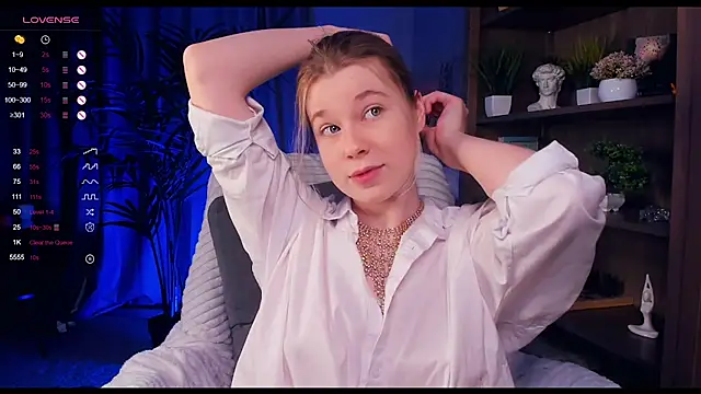 PollyHathor online show from 01/13/25, 01:45