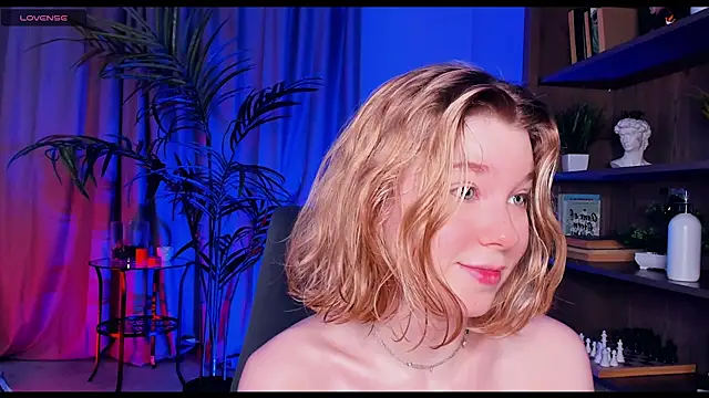 PollyHathor online show from 03/02/25, 01:47