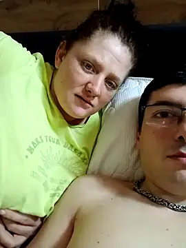 Snapshot of Coupleforever2 chatting on 01/03/25, 08:54 Coupleforever2 online show from 01/03/25, 08:54