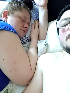 Snapshot of Coupleforever2 chatting on 02/24/25, 08:47 Coupleforever2 online show from 02/24/25, 08:47