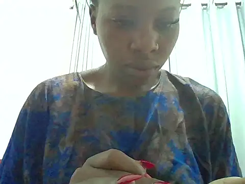 Snapshot of Queen_loveer chatting on 06/04/26, 08:42 Queen loveer online show from 06/04/26, 08:42