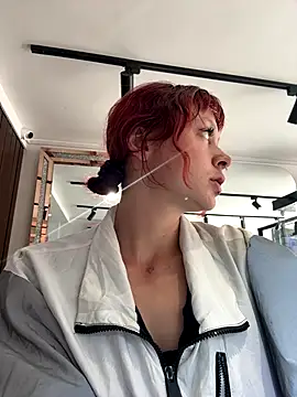 bombom 6 online show from 10/11/25, 07:34