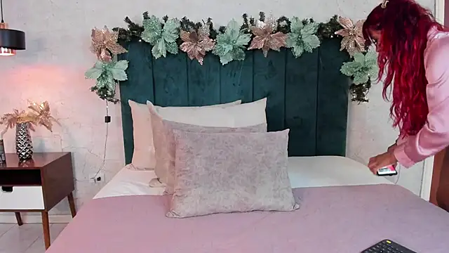AndreaPink2024 online show from 12/11/24, 02:54