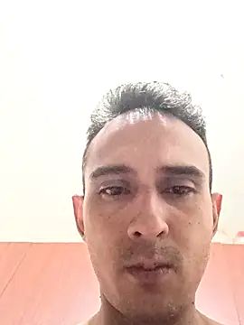 paisa233 online show from 10/18/25, 04:37