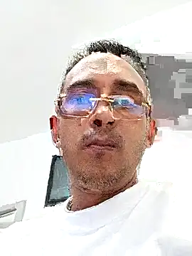 paisa233 online show from 10/29/25, 10:33