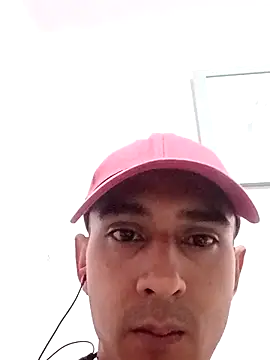 Snapshot of paisa233 chatting on 01/17/26, 05:56 paisa233 online show from 01/17/26, 05:56