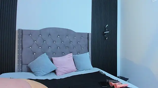 AnastasiaTaylor  online show from 11/28/25, 08:22