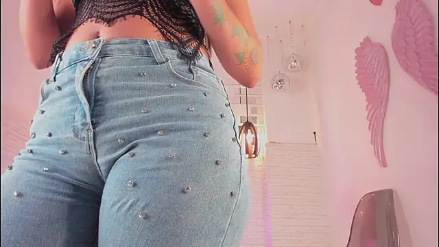 mia six66 online show from 01/03/25, 11:14