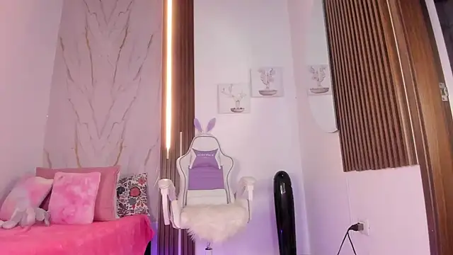 mia six66 online show from 09/25/25, 11:03