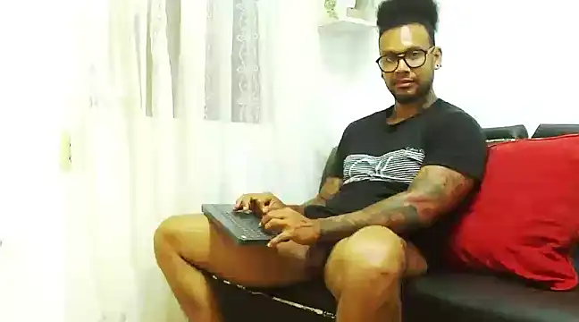 LewisStrong online show from 01/10/25, 01:21