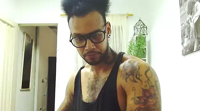 LewisStrong online show from 02/04/25, 07:33