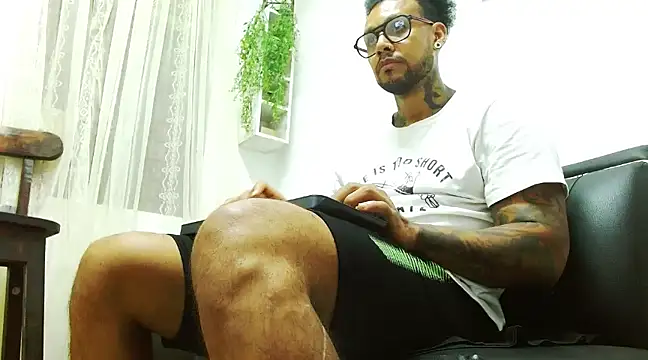 LewisStrong online show from 02/05/25, 10:12