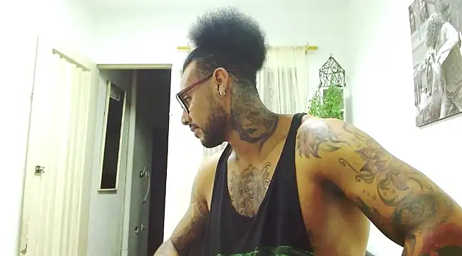 LewisStrong online show from 02/08/25, 01:43