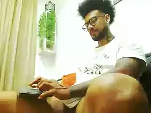 LewisStrong online show from 03/10/25, 05:39