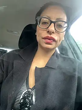 myloveforyouu online show from 10/17/25, 01:35