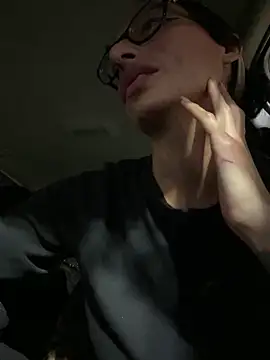 myloveforyouu online show from 11/09/25, 12:42