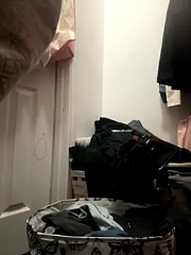 myloveforyouu online show from 11/21/25, 10:03