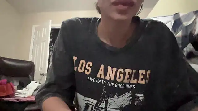 myloveforyouu online show from 05/16/26, 04:53