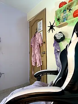 Ivann4 online show from 10/09/25, 03:21