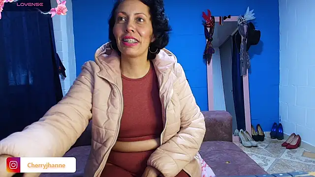 Snapshot of Jhanne_cherry chatting on 03/08/25, 01:39 Jhanne cherry online show from 03/08/25, 01:39