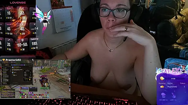 Snapshot of lili-hot-77 chatting on 01/08/25, 08:06 lili-hot-77 online show from 01/08/25, 08:06