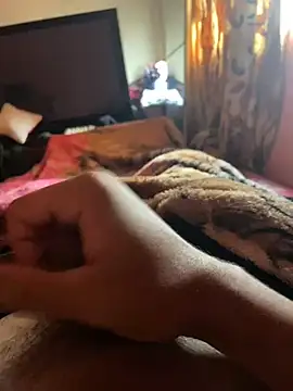 Snapshot of gomespauz chatting on 01/31/25, 01:02 gomespauz online show from 01/31/25, 01:02