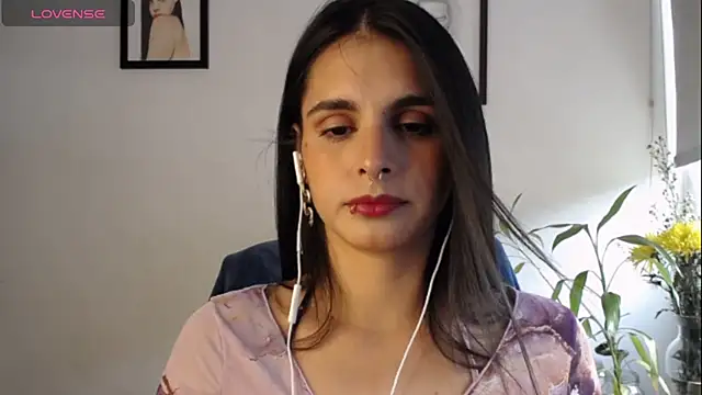 Snapshot of alma_violeta chatting on 01/26/25, 06:58 alma violeta online show from 01/26/25, 06:58