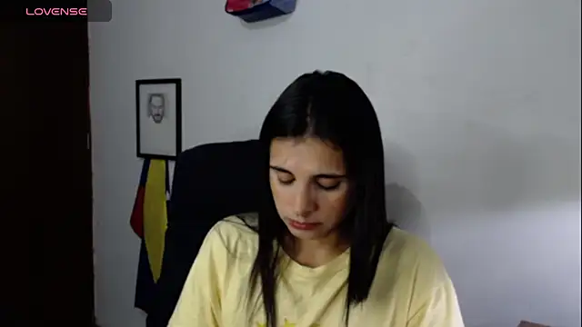 Snapshot of alma_violeta chatting on 10/03/25, 01:30 alma violeta online show from 10/03/25, 01:30