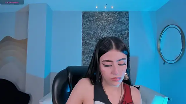 Snapshot of ValeriaRiveraX chatting on 03/14/25, 10:29 ValeriaRiveraX online show from 03/14/25, 10:29