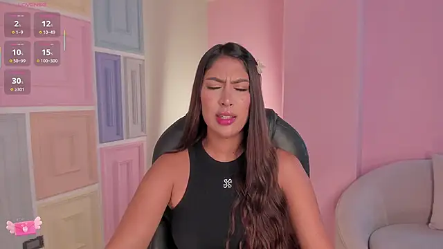 Snapshot of ArianaDumont chatting on 11/07/25, 11:43 ArianaDumont online show from 11/07/25, 11:43