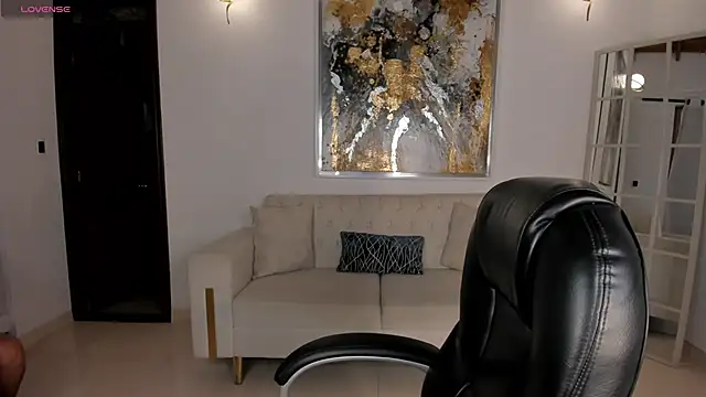 KatieStonne online show from 11/04/25, 01:05