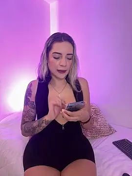 mariablonde  online show from 05/01/26, 12:26